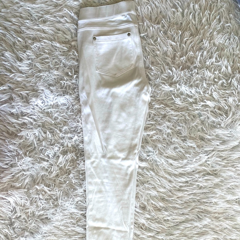 NEW white jeggings